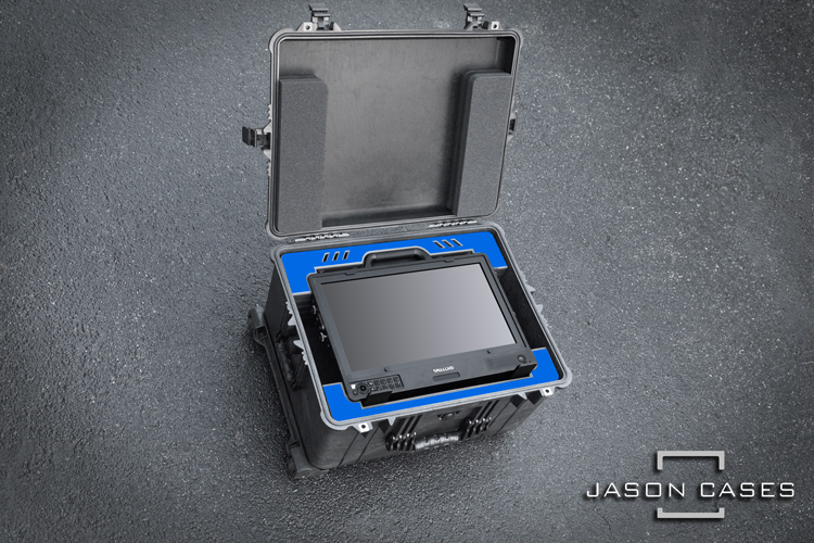 SmallHD Cine 18″ Monitor + Sunhood Case (BLUE Overlay)