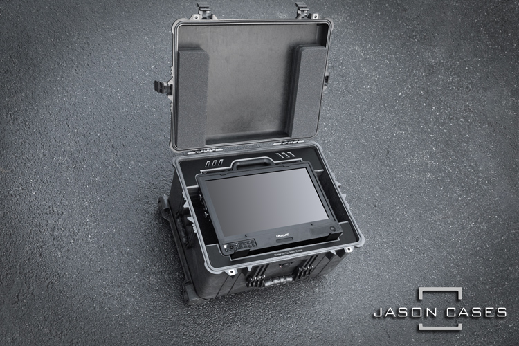 SmallHD Cine 18″ Monitor + Sunhood Case