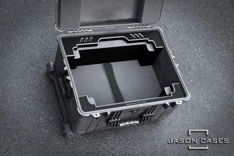 SmallHD Cine 18″ Monitor + Sunhood Case