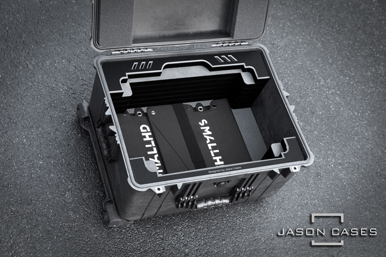 SmallHD Cine 18″ Monitor + Sunhood Case