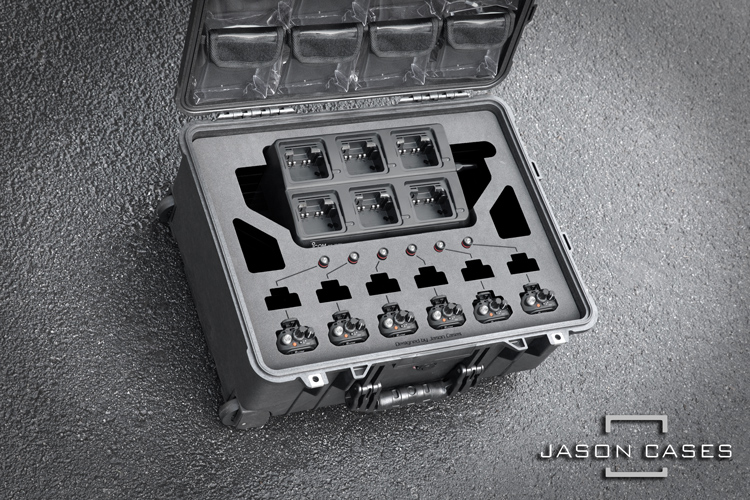 Icom F7040 and Batteries with Socket case Icom F7040 and Batteries with Socket case